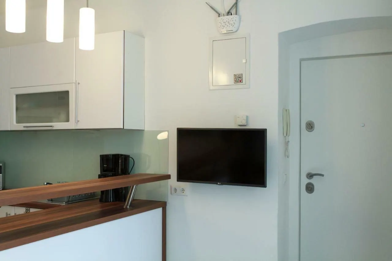 Trending Apartment Viena